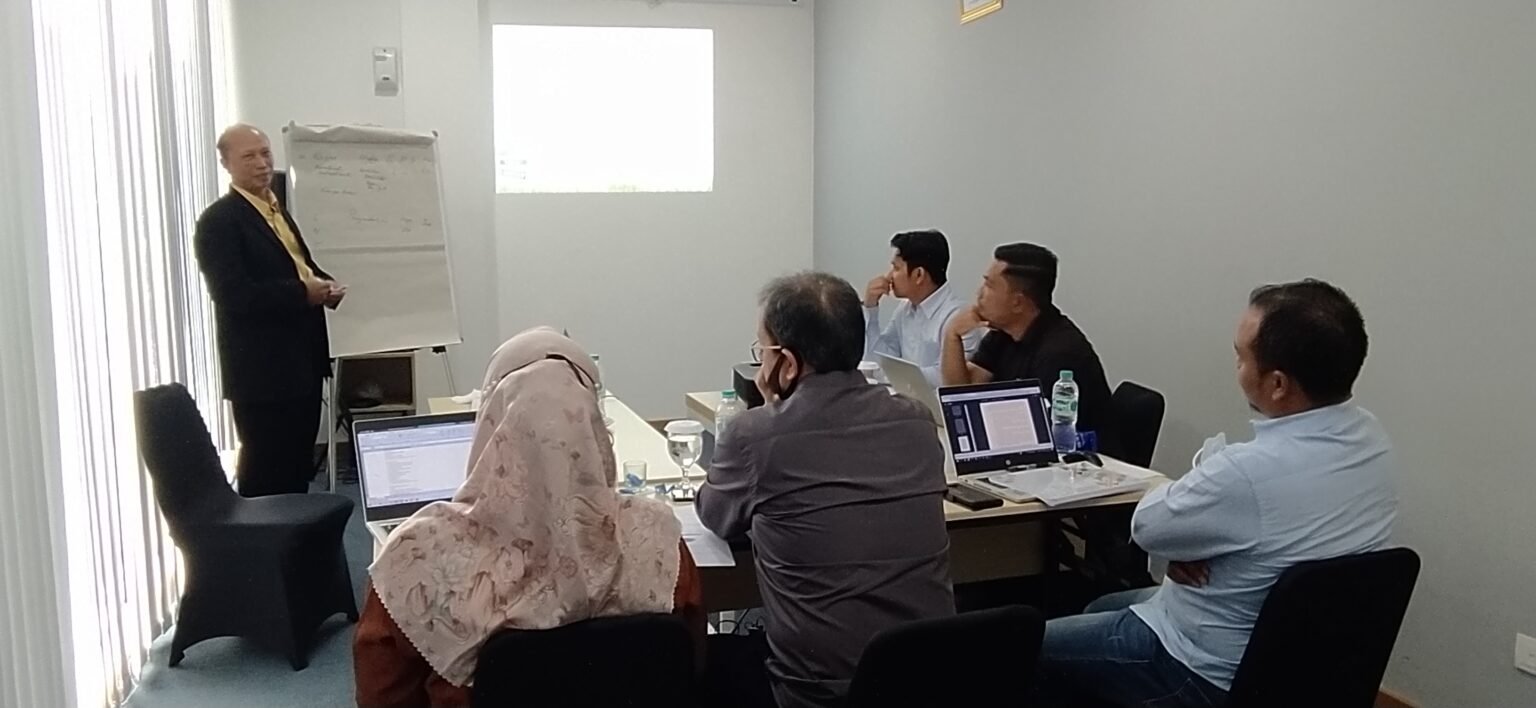 Training Cara Pembuatan Obat Tradisional Yang Baik (CPOTB)