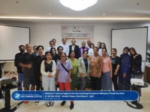 Training Hygiene dan Sanitasi Makanan
